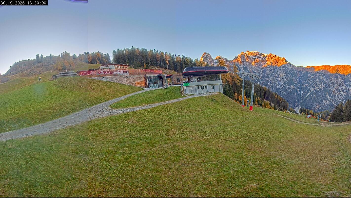 Archived image Webcam Top Station Ladurns gondola