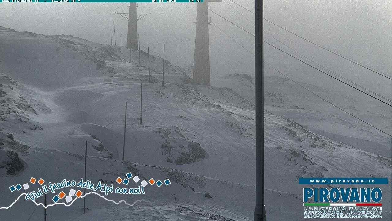 Archiv Foto Webcam Stilfser Joch: Blick auf die Gondel