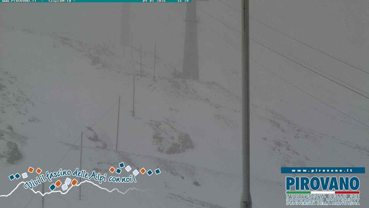 Archiv Foto Webcam Stilfser Joch: Blick auf die Gondel