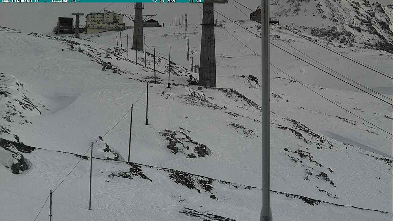 Archiv Foto Webcam Stilfser Joch: Blick auf die Gondel