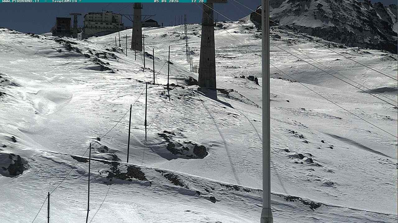 Archiv Foto Webcam Stilfser Joch: Blick auf die Gondel