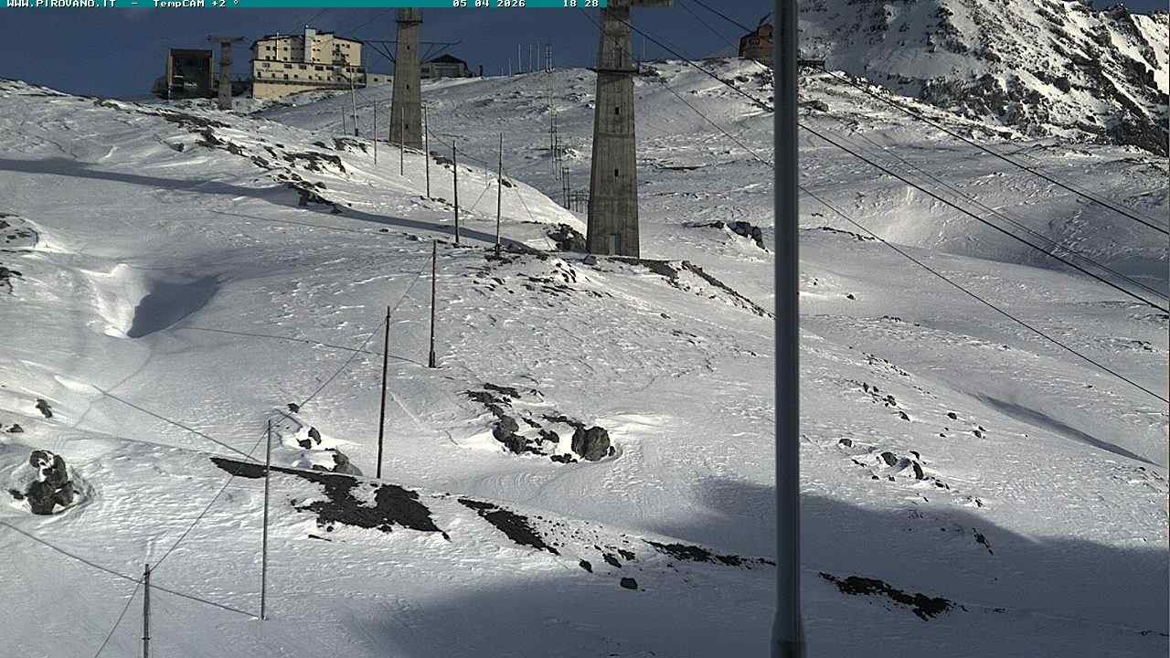 Archiv Foto Webcam Stilfser Joch: Blick auf die Gondel