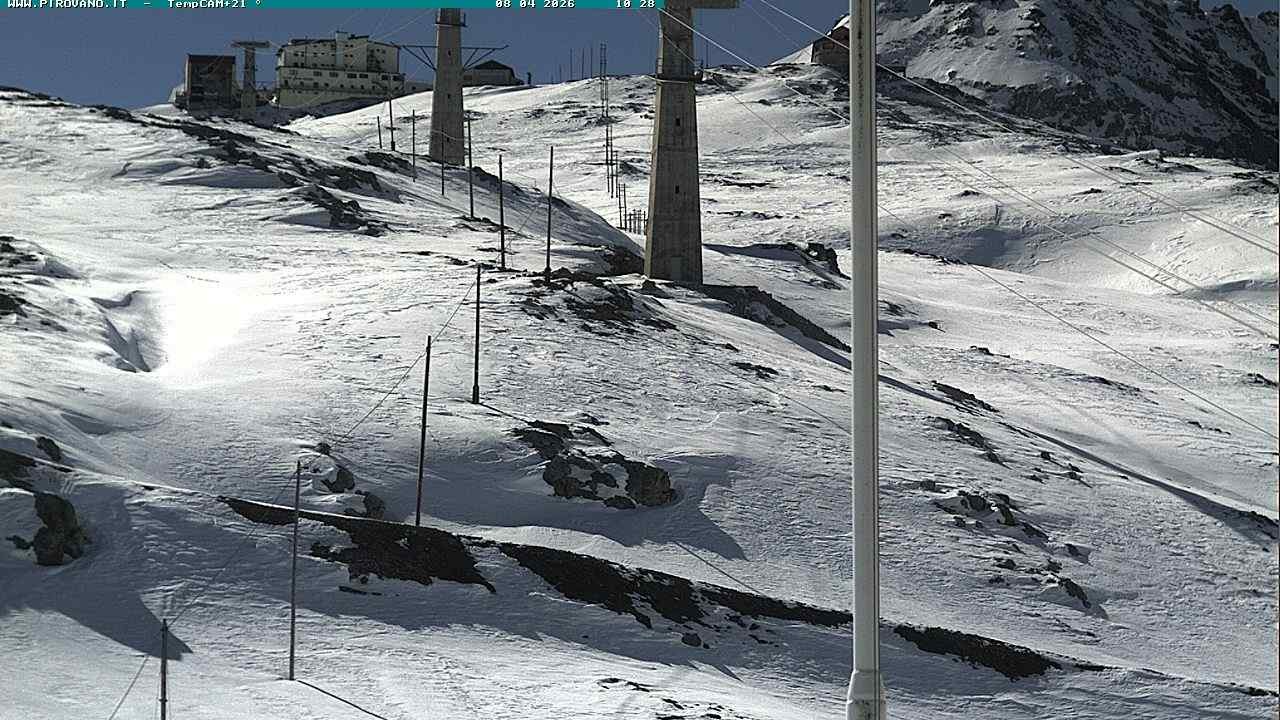 Archiv Foto Webcam Stilfser Joch: Blick auf die Gondel