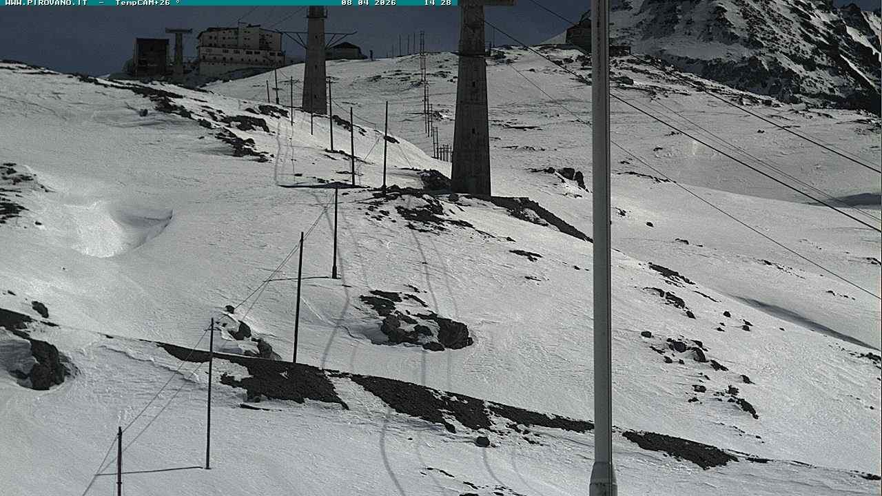 Archiv Foto Webcam Stilfser Joch: Blick auf die Gondel