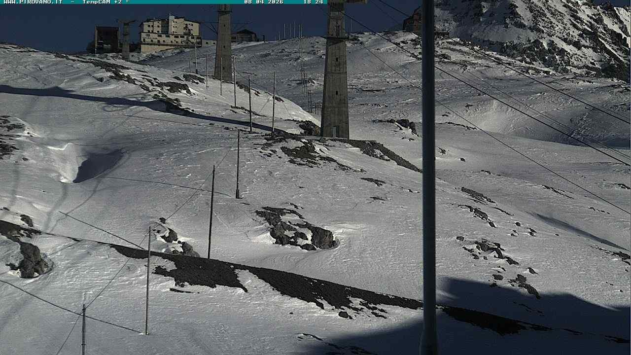 Archiv Foto Webcam Stilfser Joch: Blick auf die Gondel