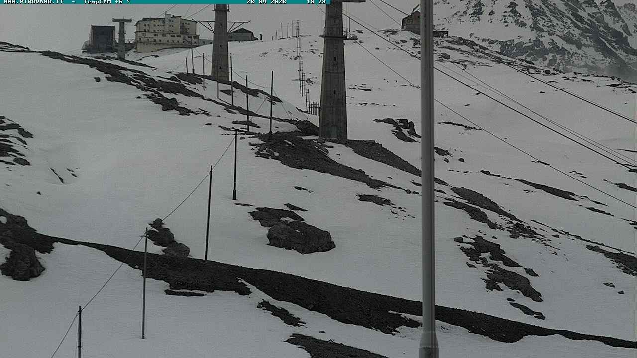 Archiv Foto Webcam Stilfser Joch: Blick auf die Gondel