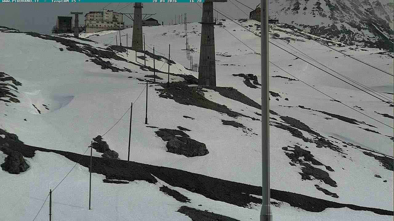 Archiv Foto Webcam Stilfser Joch: Blick auf die Gondel