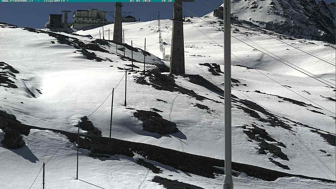 Archiv Foto Webcam Stilfser Joch: Blick auf die Gondel