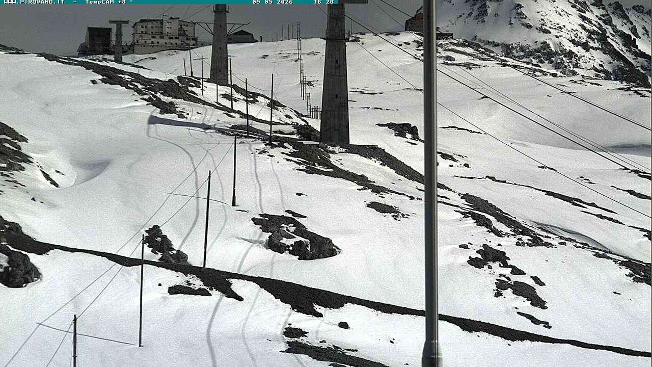 Archiv Foto Webcam Stilfser Joch: Blick auf die Gondel