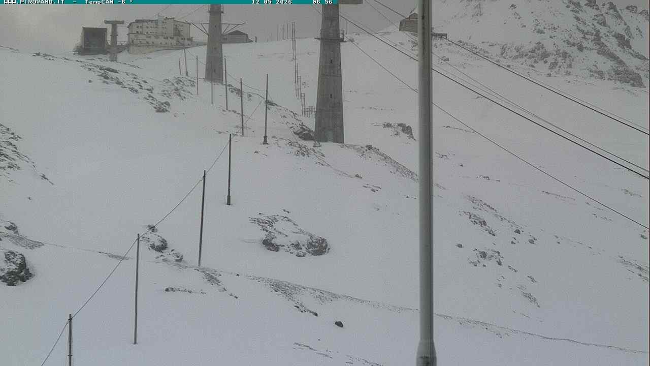 Archiv Foto Webcam Stilfser Joch: Blick auf die Gondel