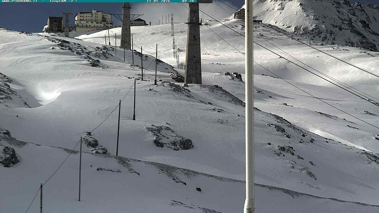 Archiv Foto Webcam Stilfser Joch: Blick auf die Gondel