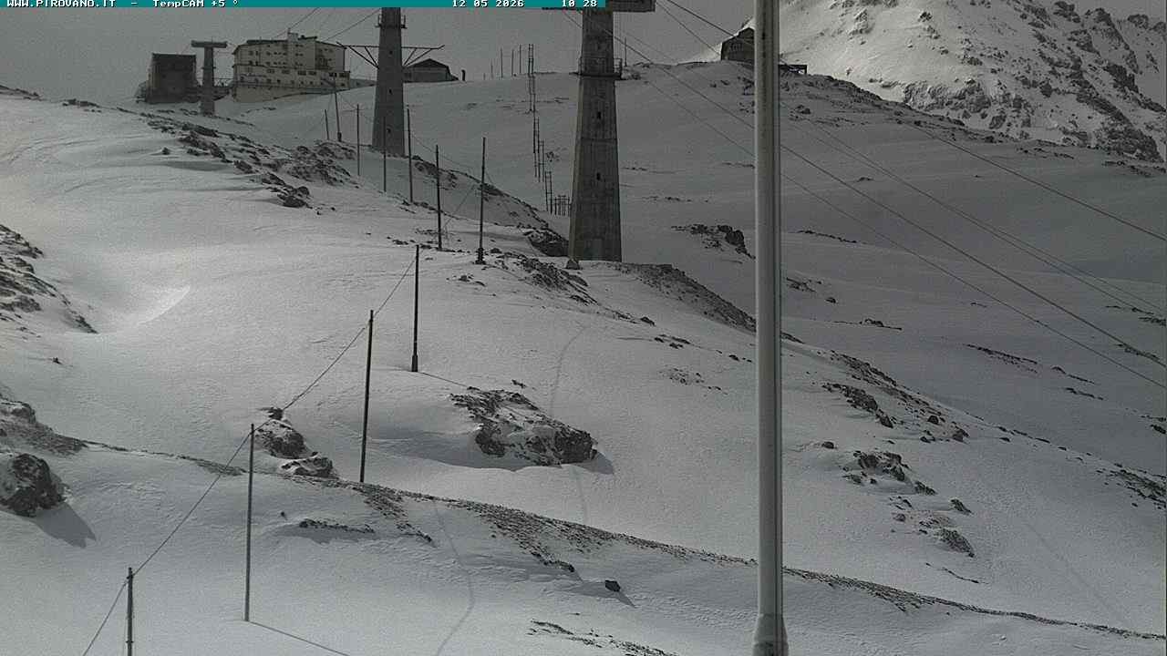 Archiv Foto Webcam Stilfser Joch: Blick auf die Gondel