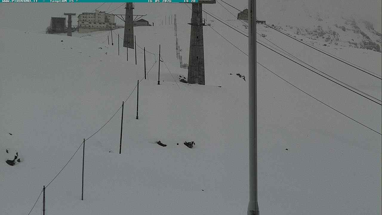 Archiv Foto Webcam Stilfser Joch: Blick auf die Gondel