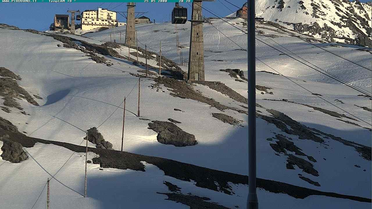 Archiv Foto Webcam Stilfser Joch: Blick auf die Gondel
