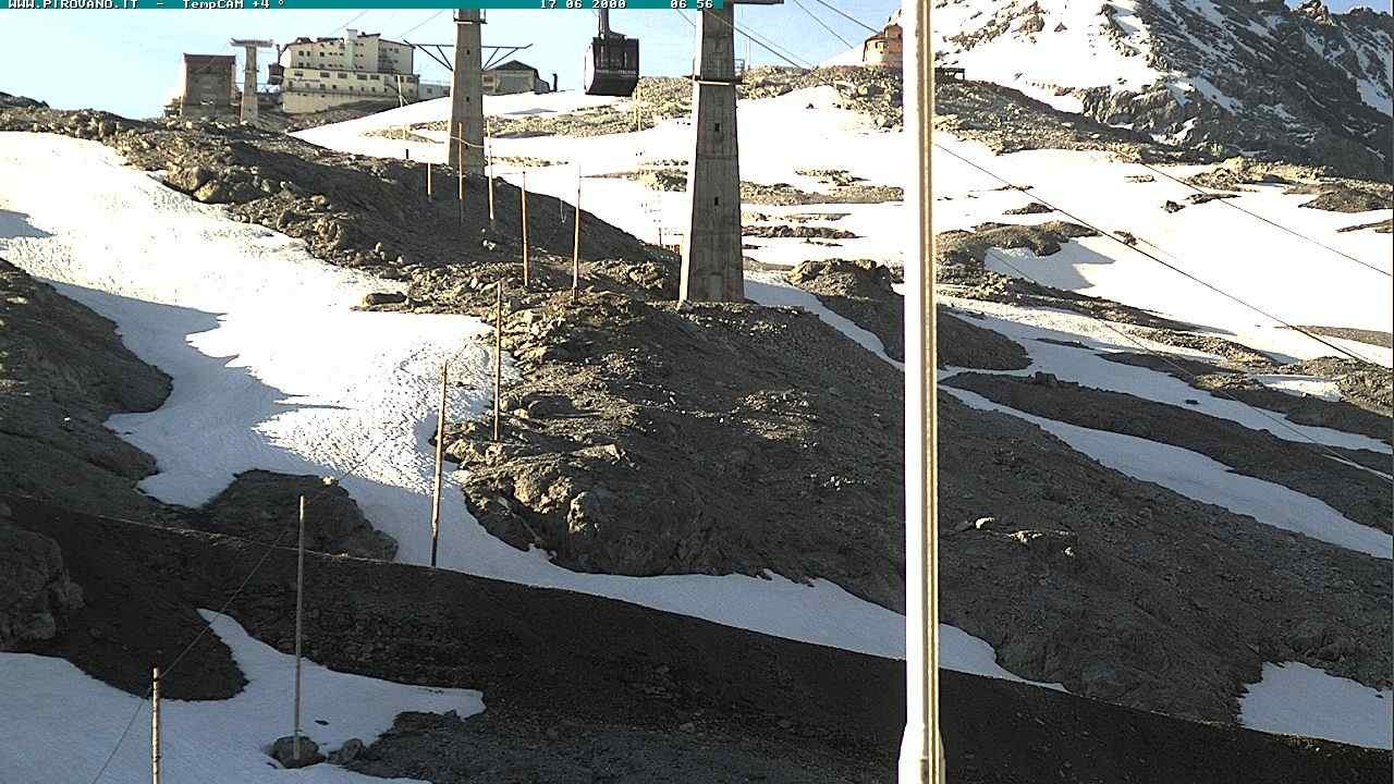 Archiv Foto Webcam Stilfser Joch: Blick auf die Gondel