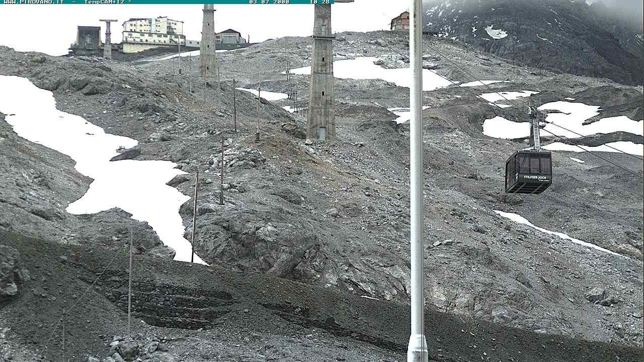Archiv Foto Webcam Stilfser Joch: Blick auf die Gondel
