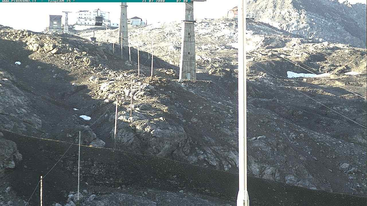 Archived image Webcam Stilfser Joch: View Gondola
