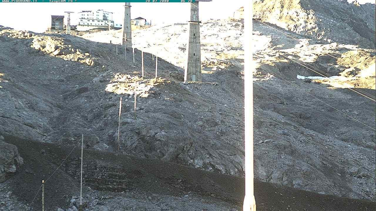 Archiv Foto Webcam Stilfser Joch: Blick auf die Gondel