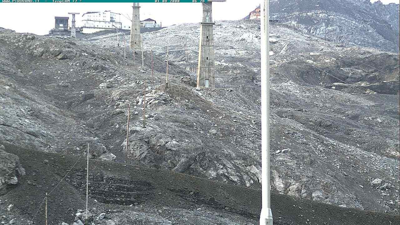 Archiv Foto Webcam Stilfser Joch: Blick auf die Gondel