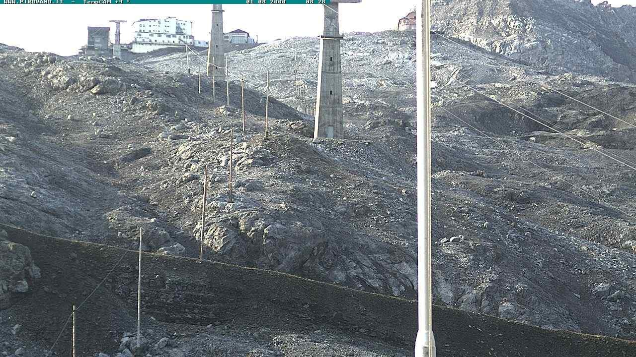 Archiv Foto Webcam Stilfser Joch: Blick auf die Gondel