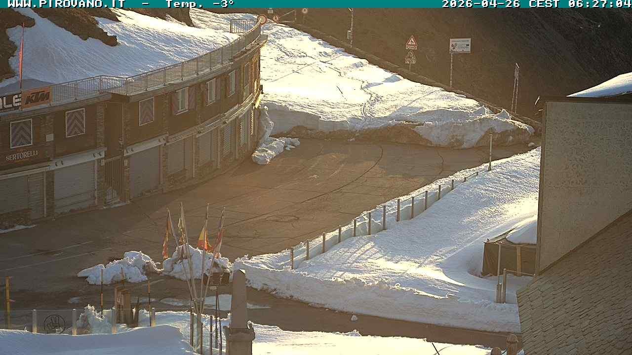 Archiv Foto Webcam Stilfserjoch: Passübergang