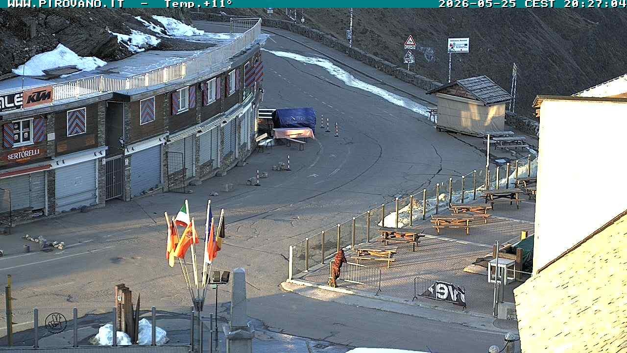 Archiv Foto Webcam Stilfserjoch: Passübergang