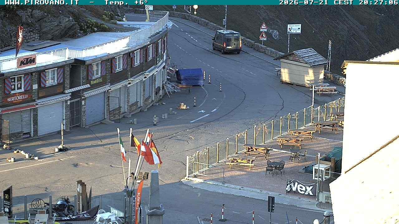 Archiv Foto Webcam Stilfserjoch: Passübergang
