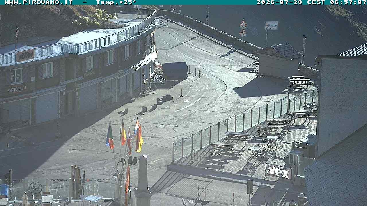 Archiv Foto Webcam Stilfserjoch: Passübergang