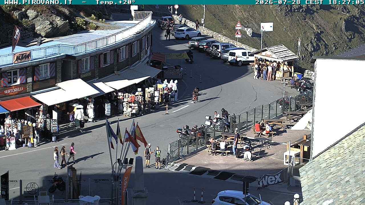 Archived image Webcam Stilfserjoch mountain pass