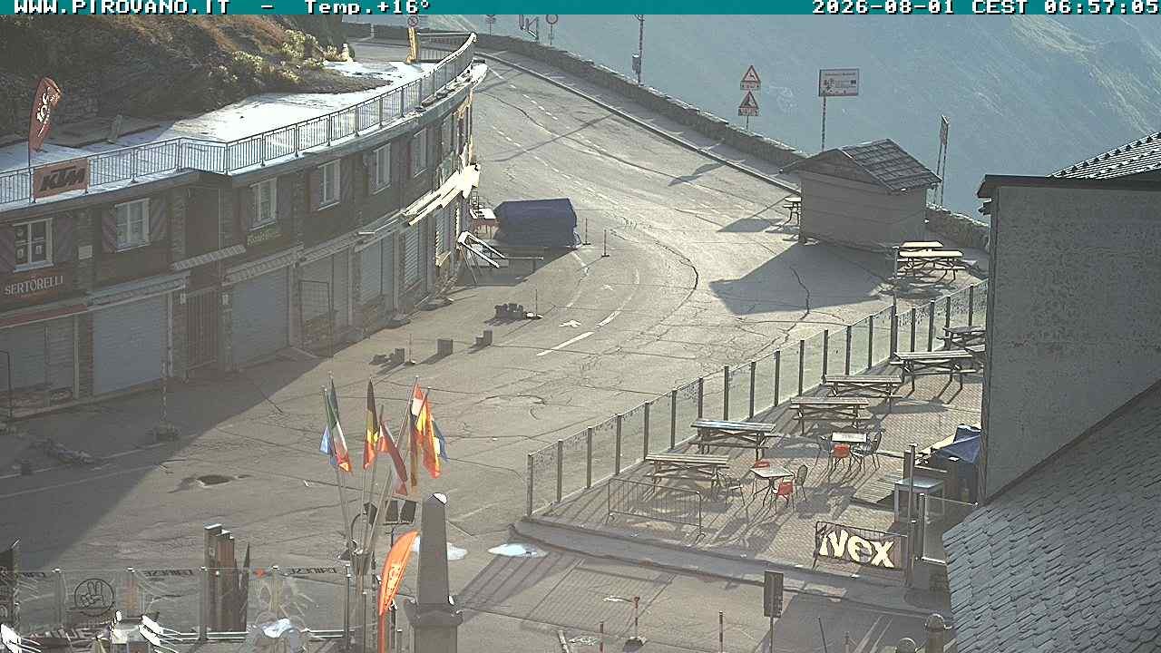 Archiv Foto Webcam Stilfserjoch: Passübergang
