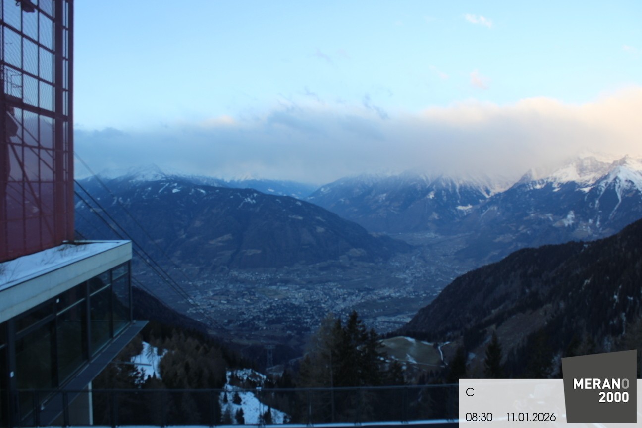 Archiv Foto Webcam Blick auf Meran
