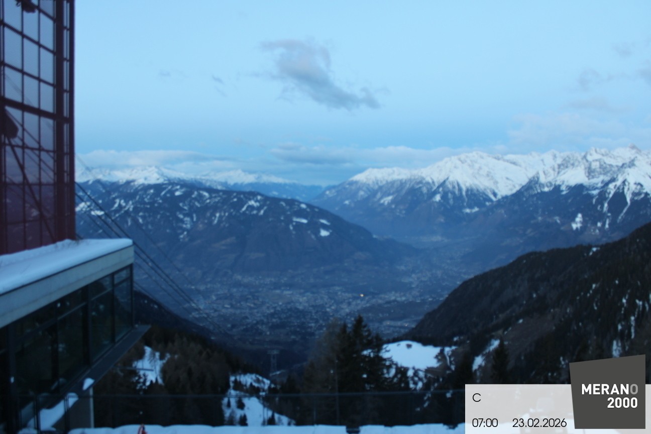 Archiv Foto Webcam Blick auf Meran