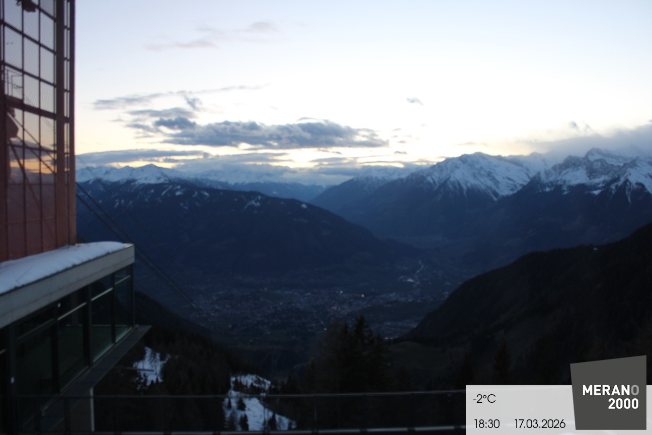 Archiv Foto Webcam Blick auf Meran