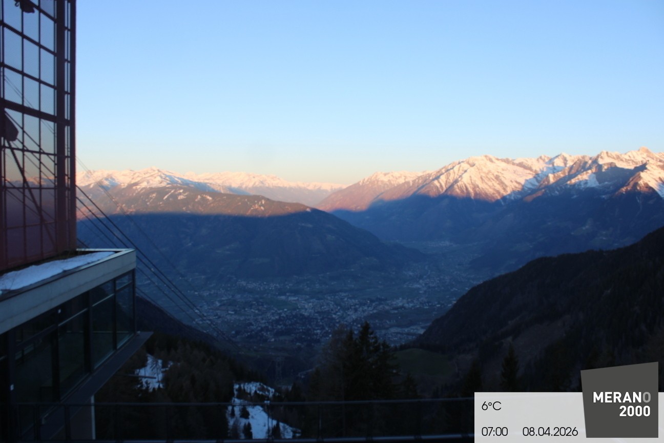 Archiv Foto Webcam Blick auf Meran