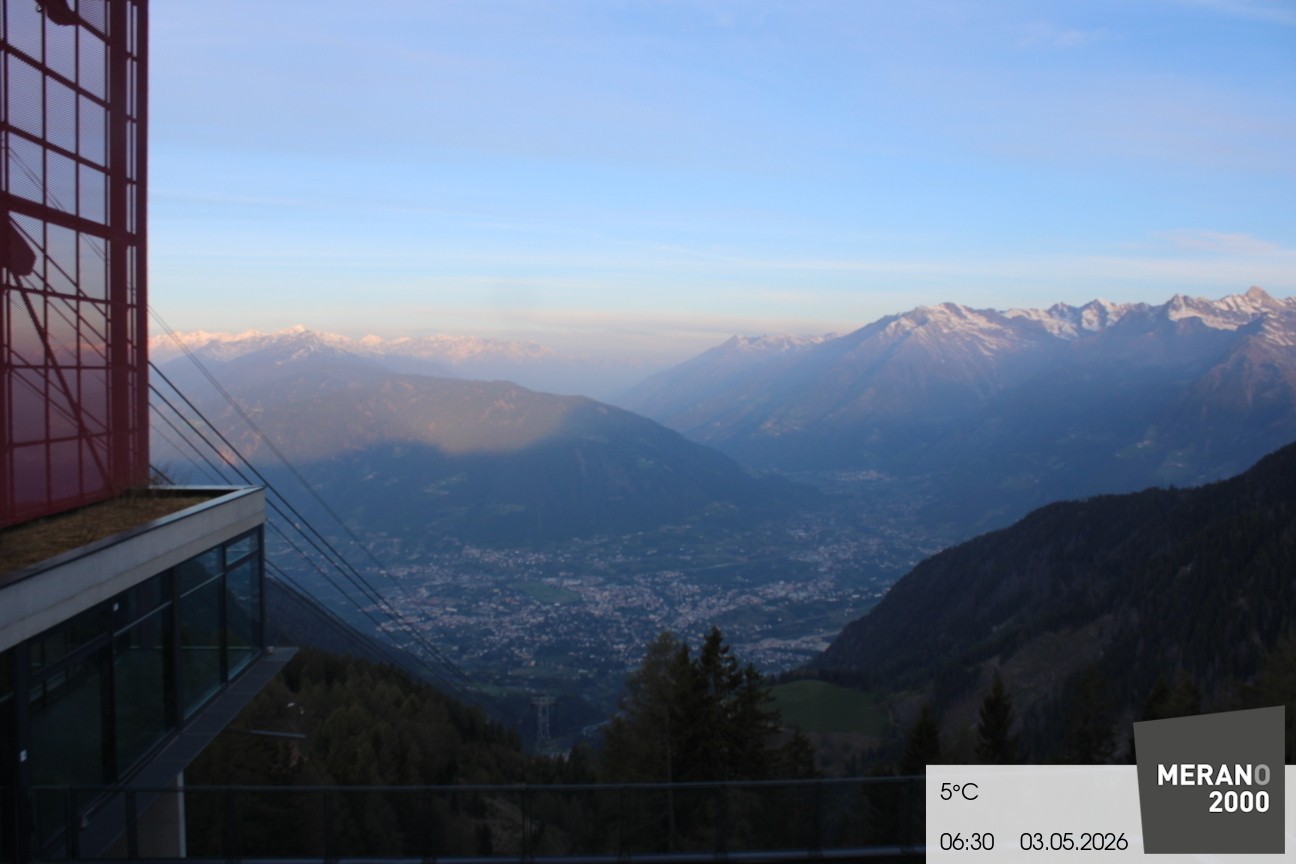 Archiv Foto Webcam Blick auf Meran