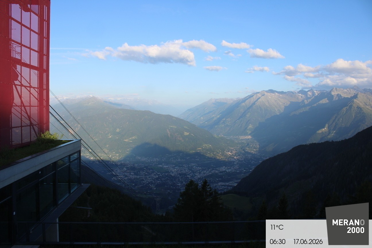 Archiv Foto Webcam Blick auf Meran