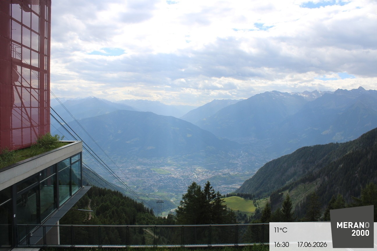 Archiv Foto Webcam Blick auf Meran