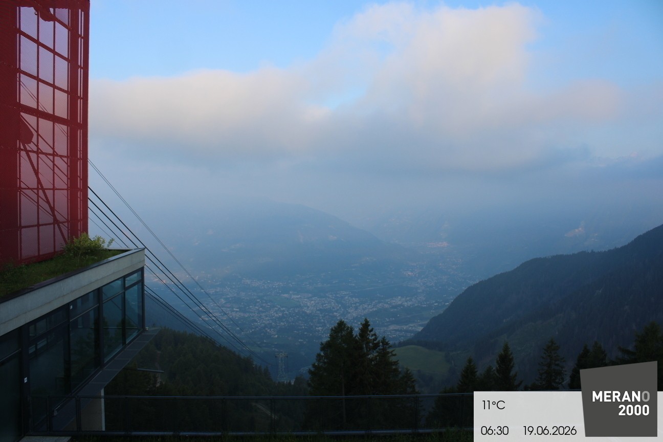 Archiv Foto Webcam Blick auf Meran
