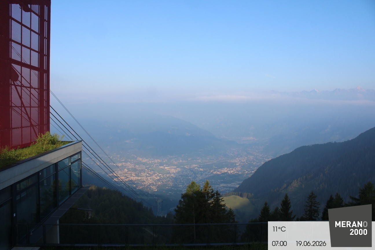 Archiv Foto Webcam Blick auf Meran