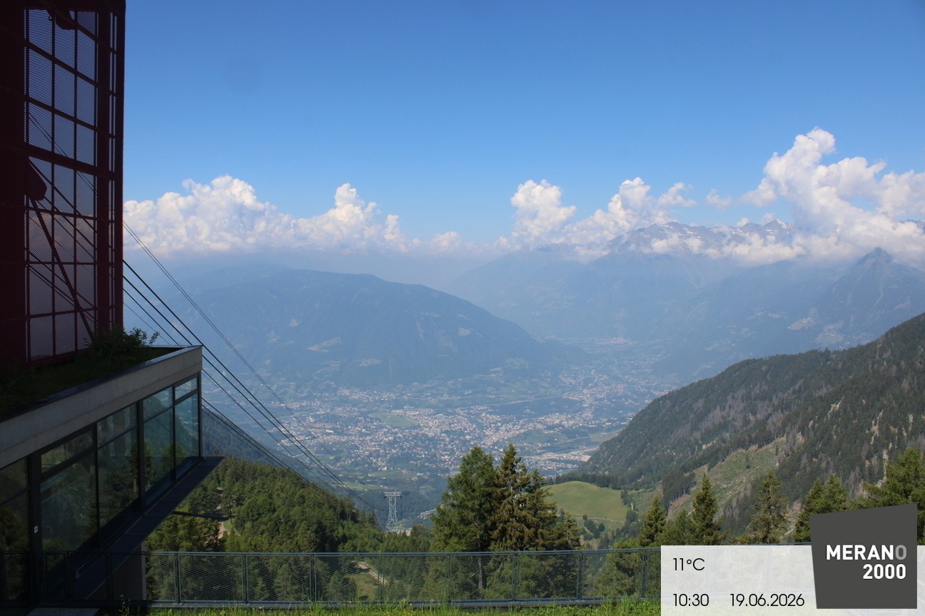 Archiv Foto Webcam Blick auf Meran