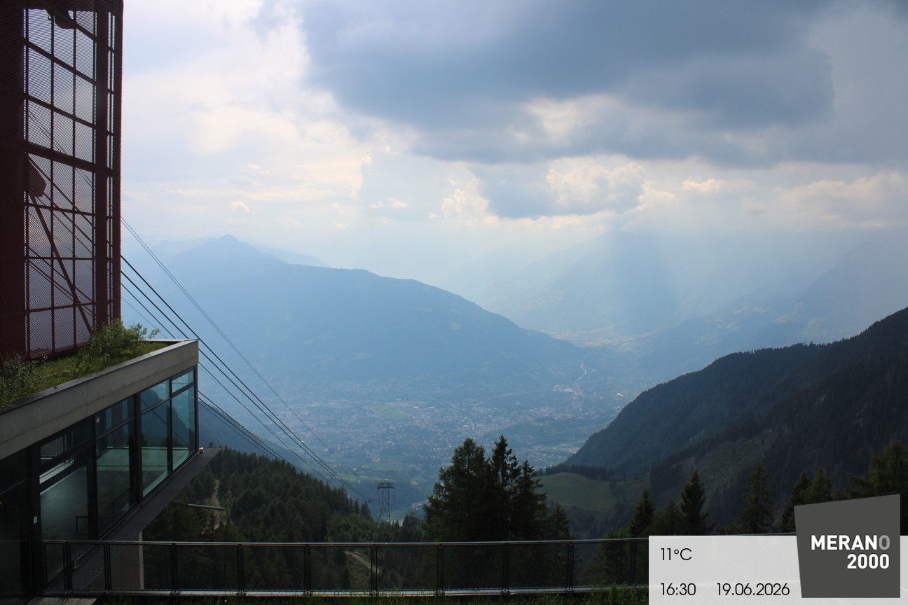 Archiv Foto Webcam Blick auf Meran