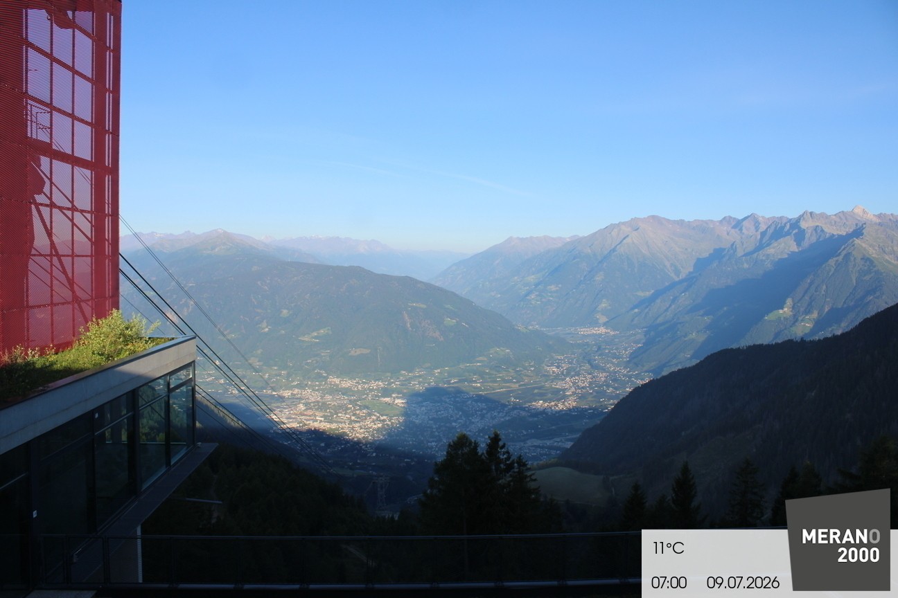 Archiv Foto Webcam Blick auf Meran