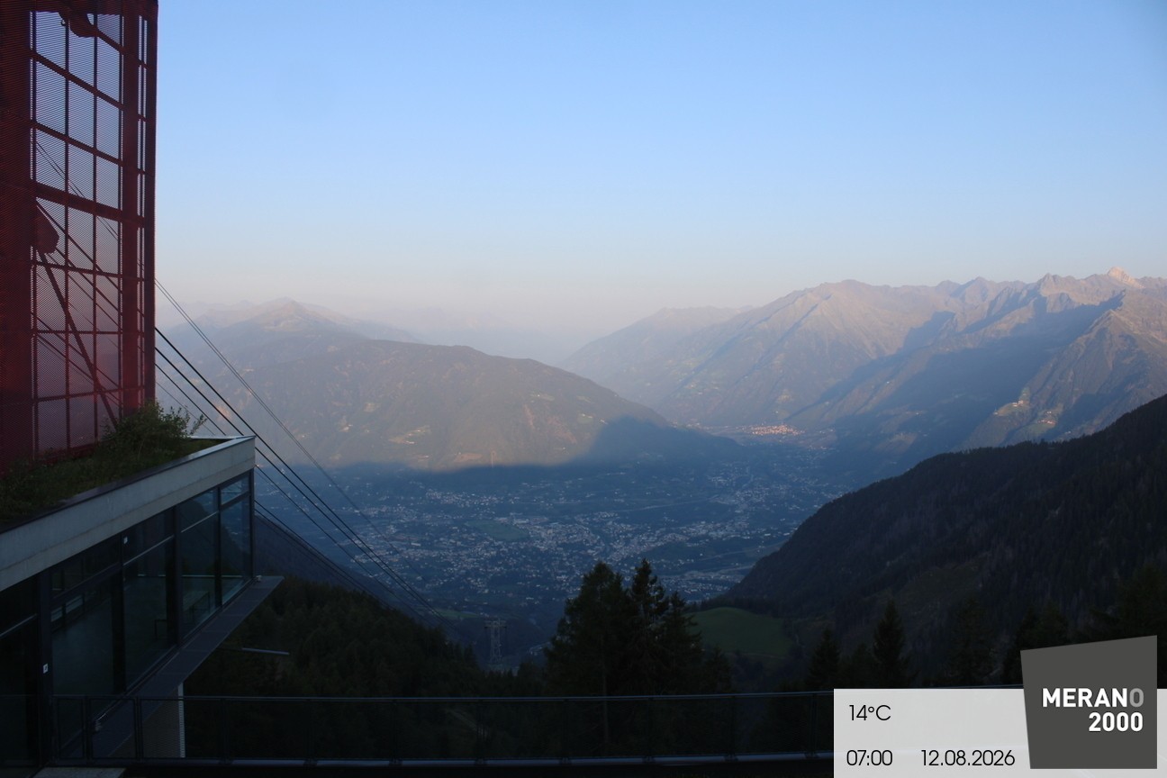 Archiv Foto Webcam Blick auf Meran