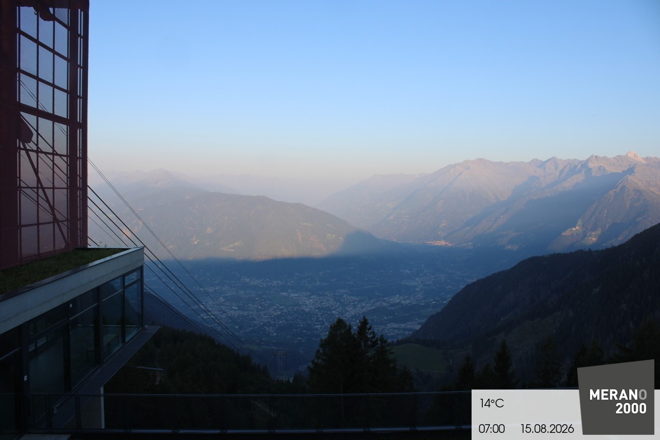 Archiv Foto Webcam Blick auf Meran