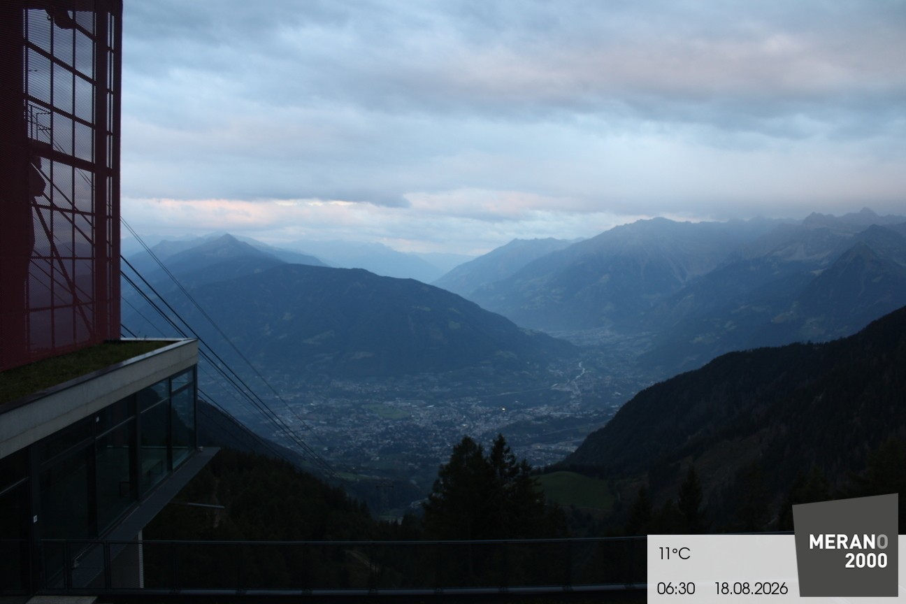 Archiv Foto Webcam Blick auf Meran