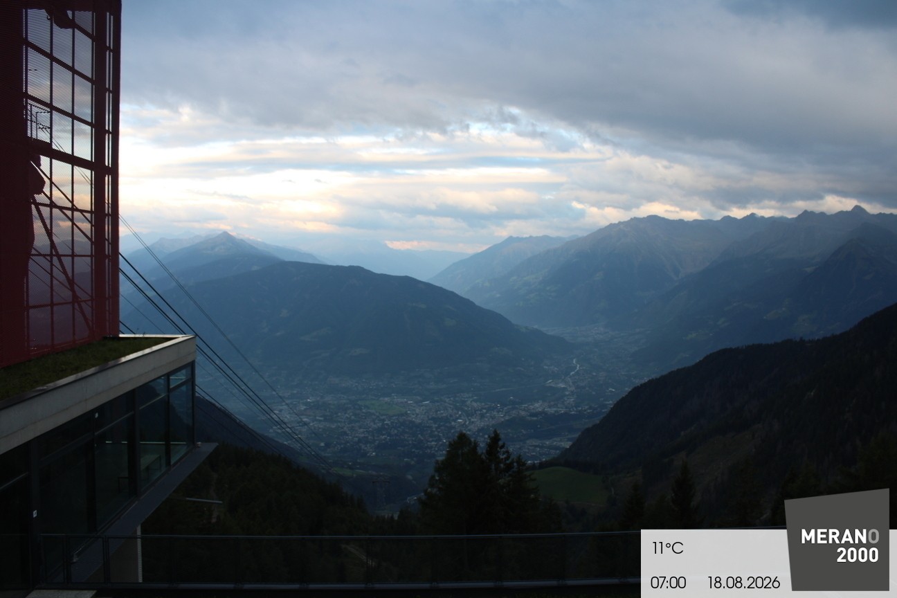 Archiv Foto Webcam Blick auf Meran