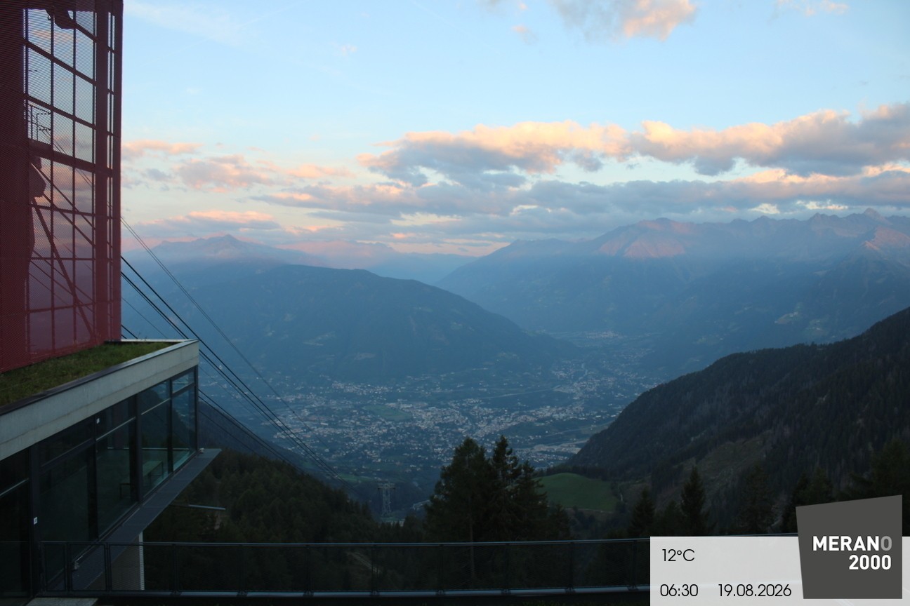 Archiv Foto Webcam Blick auf Meran