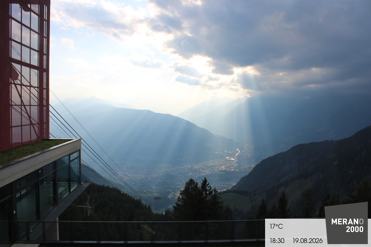 Archiv Foto Webcam Blick auf Meran