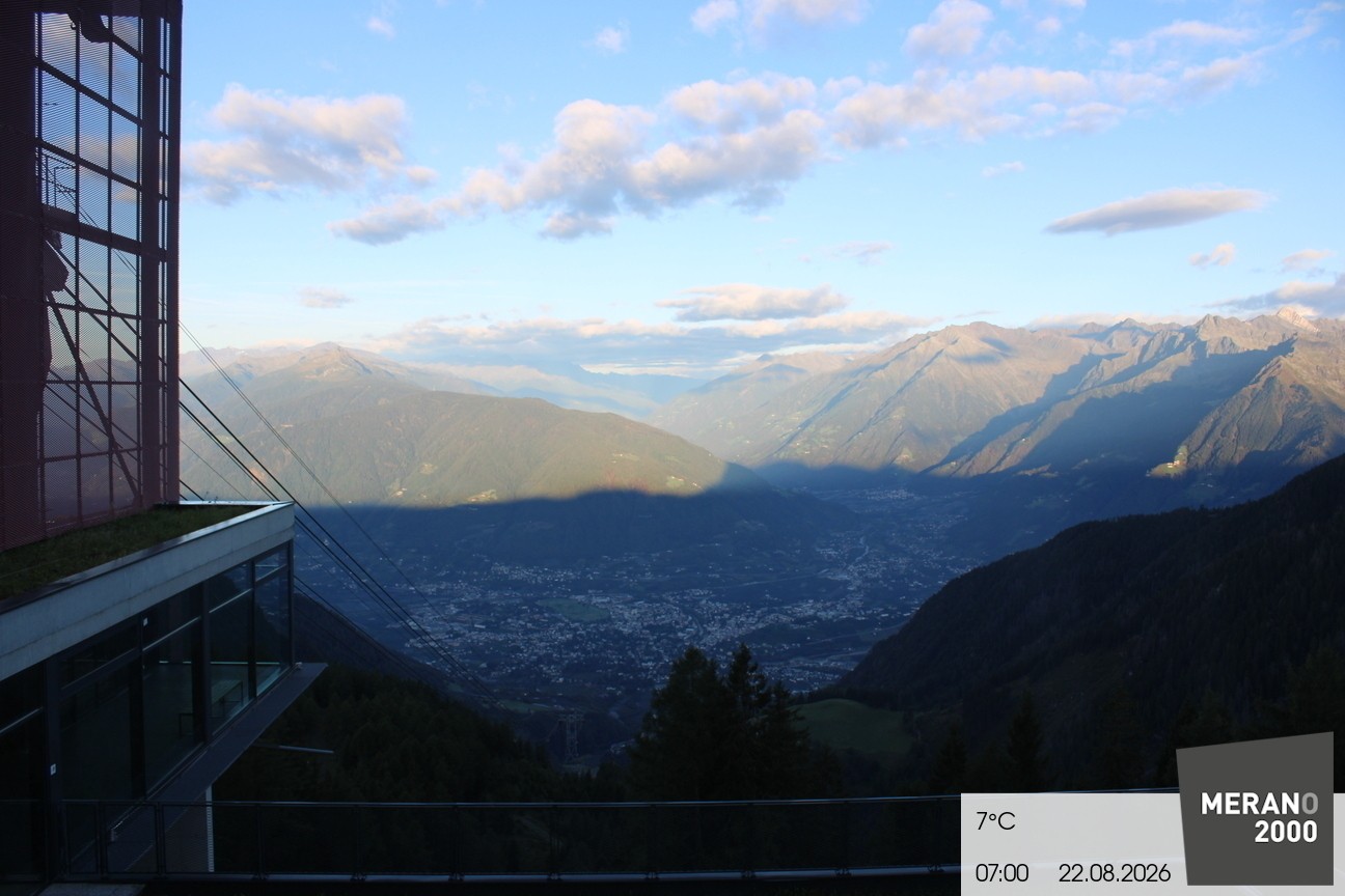 Archiv Foto Webcam Blick auf Meran