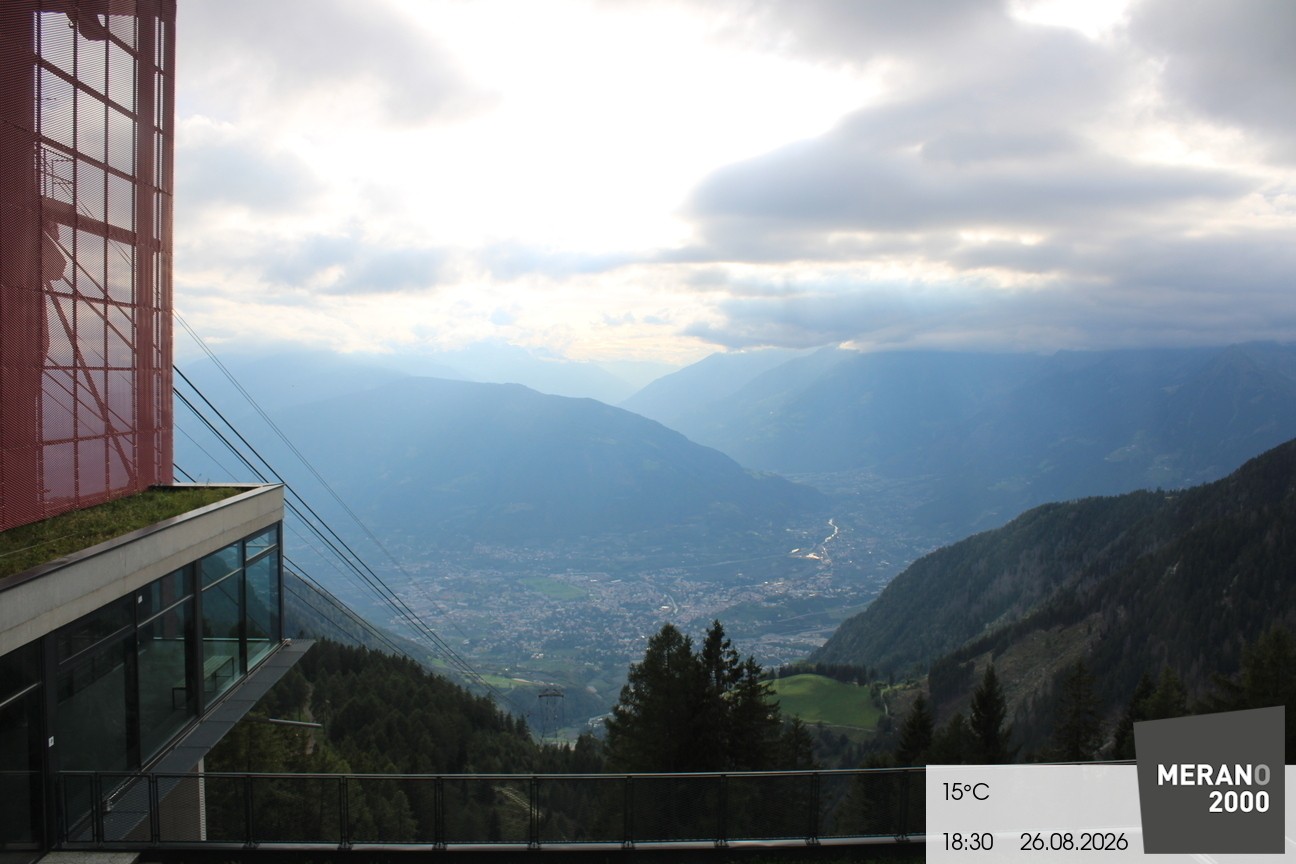Archiv Foto Webcam Blick auf Meran